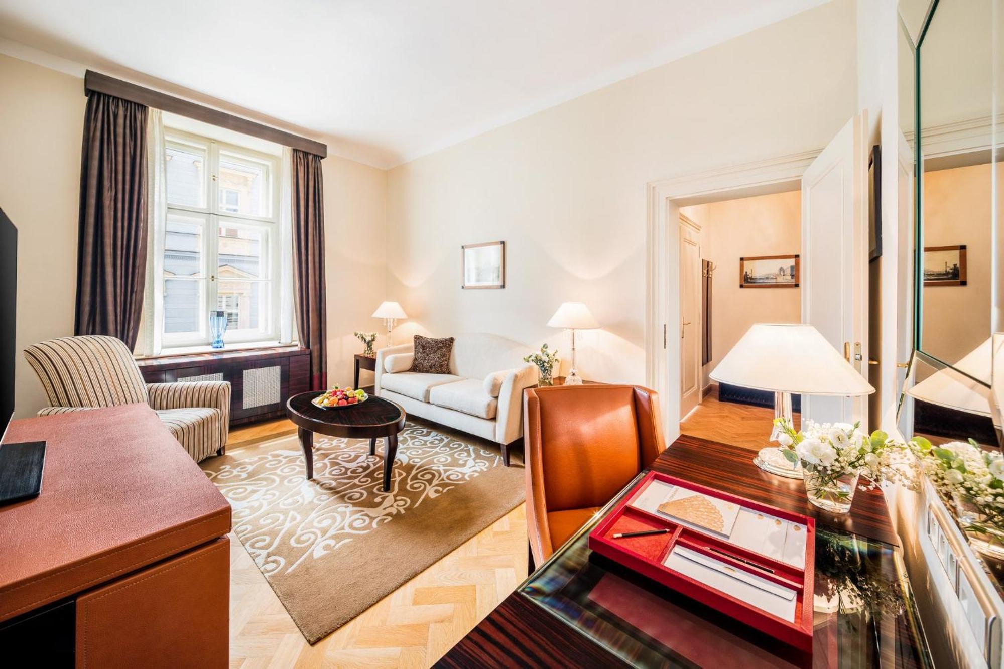 Mandarin Oriental, Prague Hotel Екстериор снимка