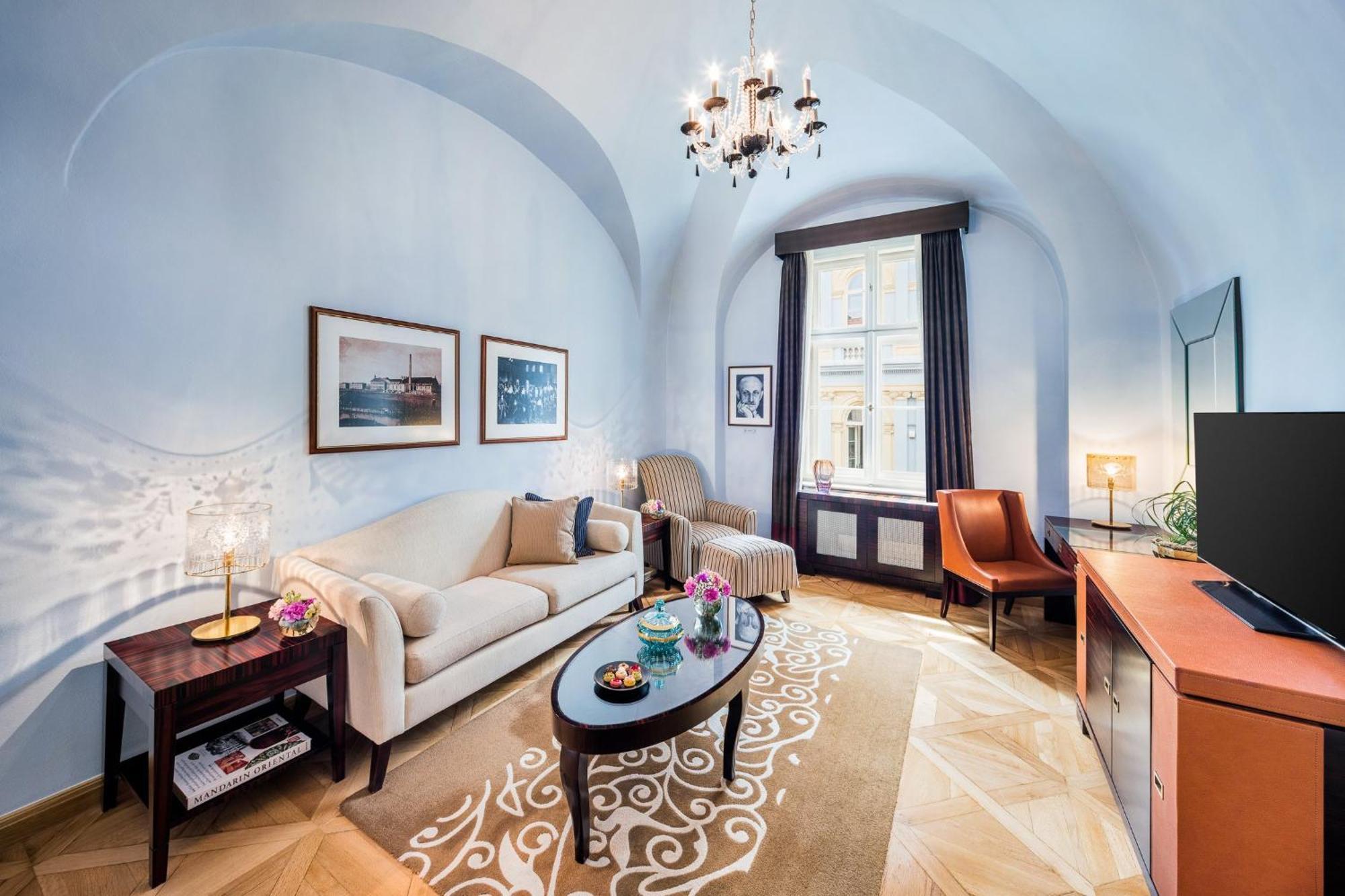 Mandarin Oriental, Prague Hotel Екстериор снимка