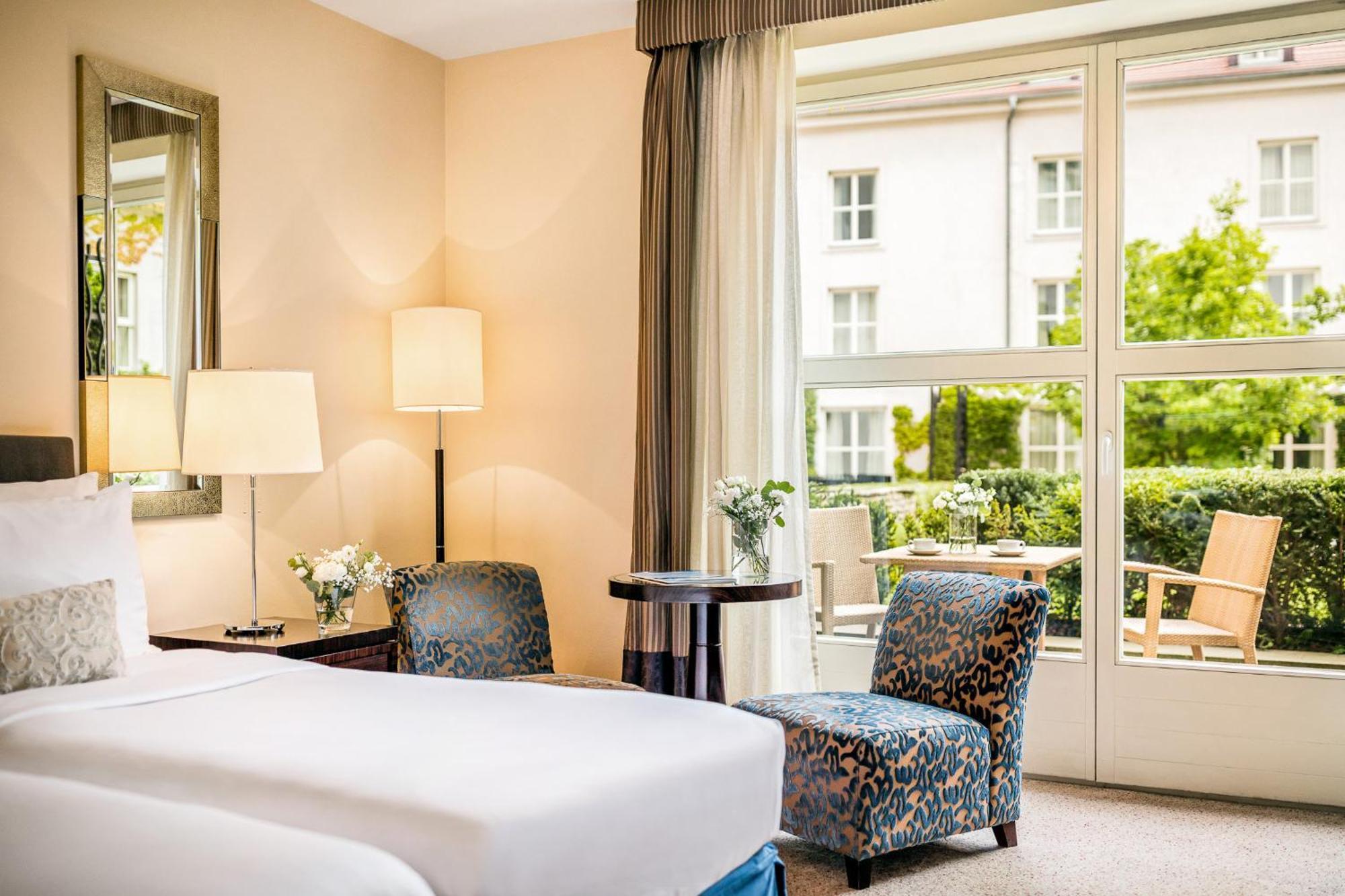 Mandarin Oriental, Prague Hotel Екстериор снимка
