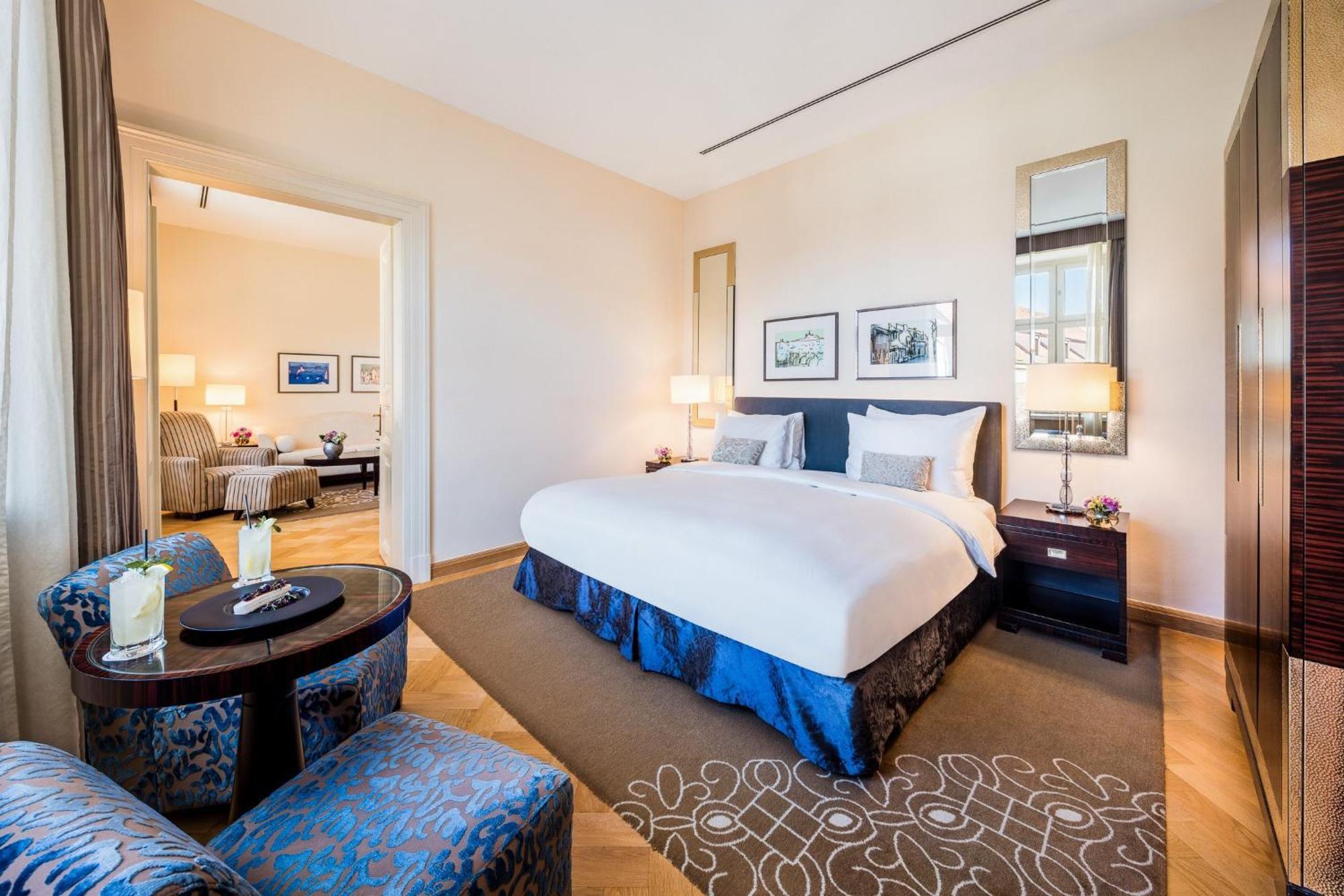 Mandarin Oriental, Prague Hotel Екстериор снимка