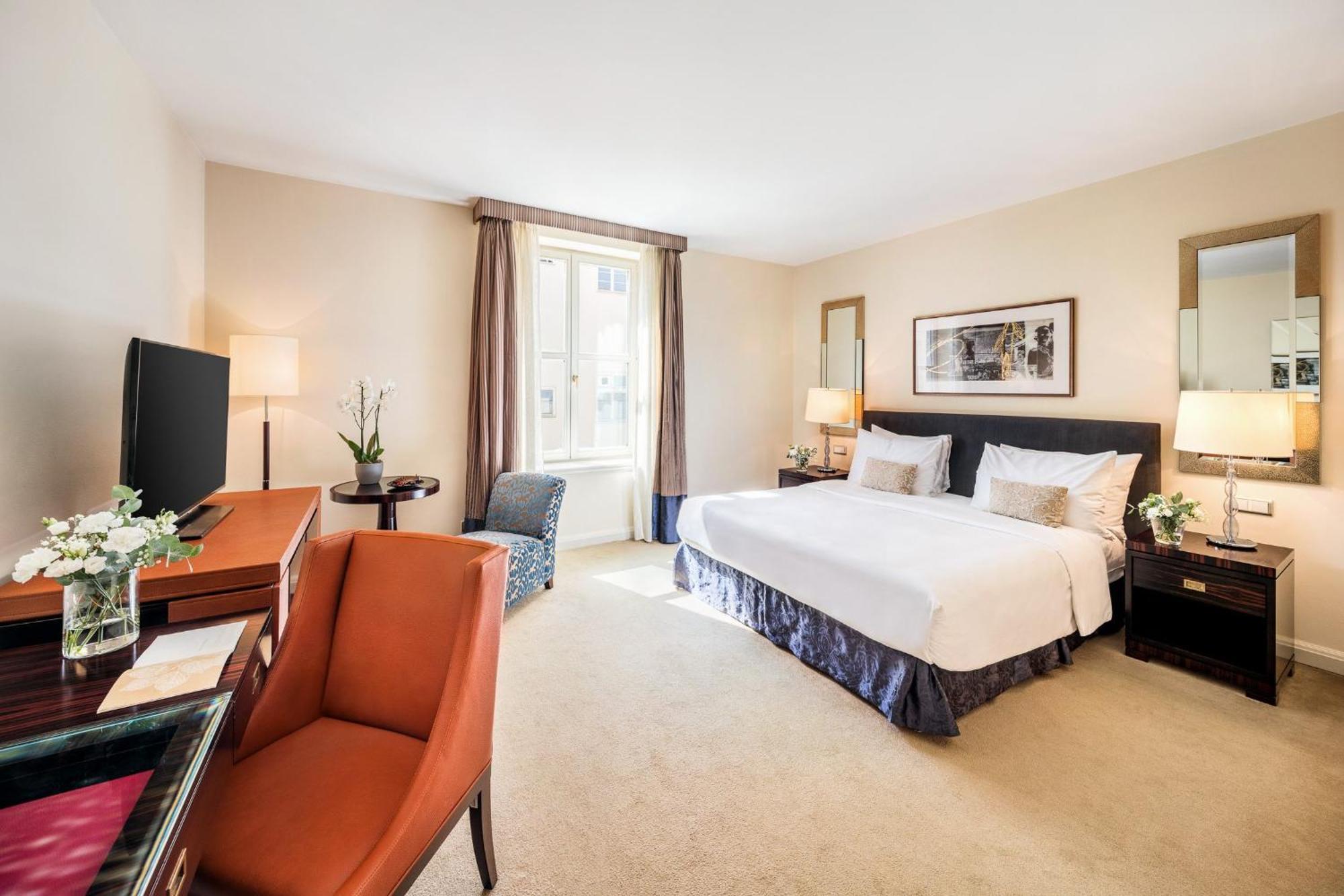 Mandarin Oriental, Prague Hotel Екстериор снимка