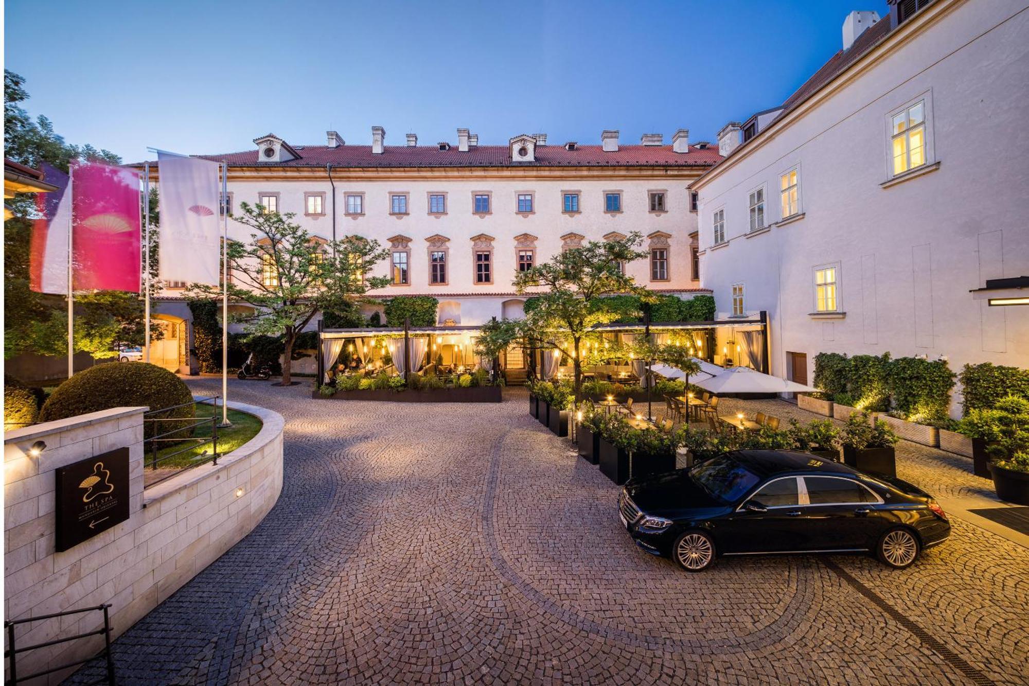 Mandarin Oriental, Prague Hotel Екстериор снимка