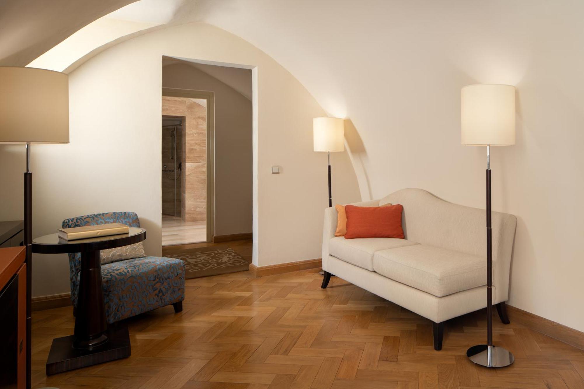 Mandarin Oriental, Prague Hotel Екстериор снимка